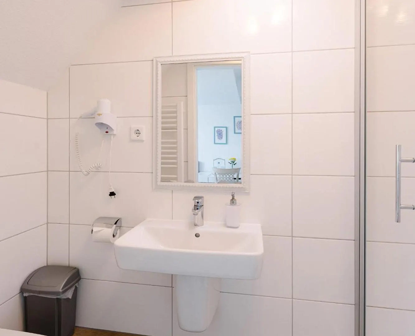 Inn Gaestehaus Am Flughafen Duesseldorf
